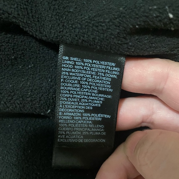 Kids The North Face Moondoggy water repellent down jacket. - Picture 6 of 7